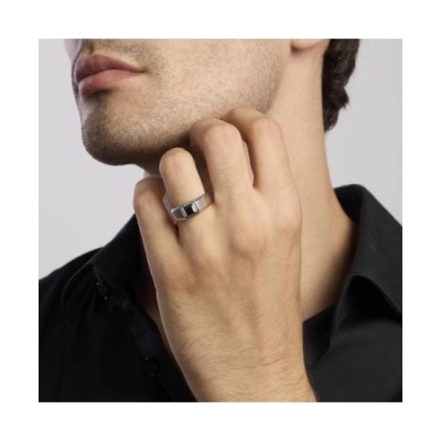 Anello in argento con zircone nero [5456c0f8]
